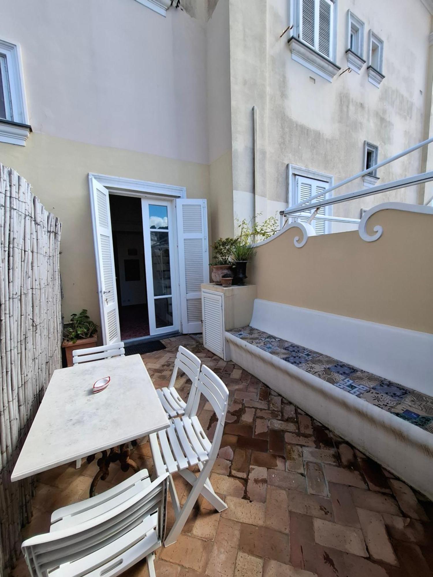 Hébergement de vacances Le Camerelle 83 *